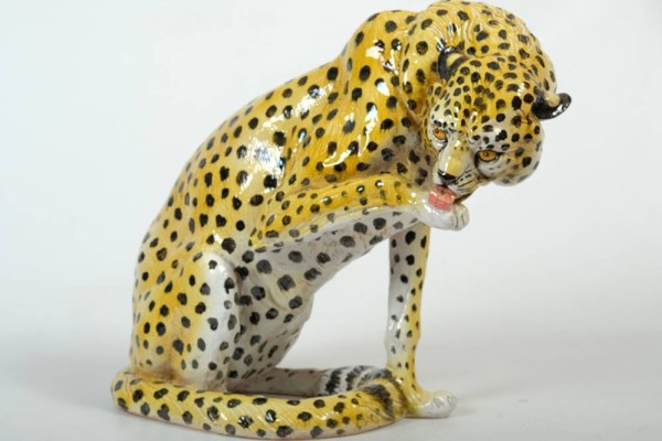 SITZENDER GEPARD, Ton-Figur mit Echtfell-Look, 52x57x30cm, der ideale Bewacher Ihrer Haustür