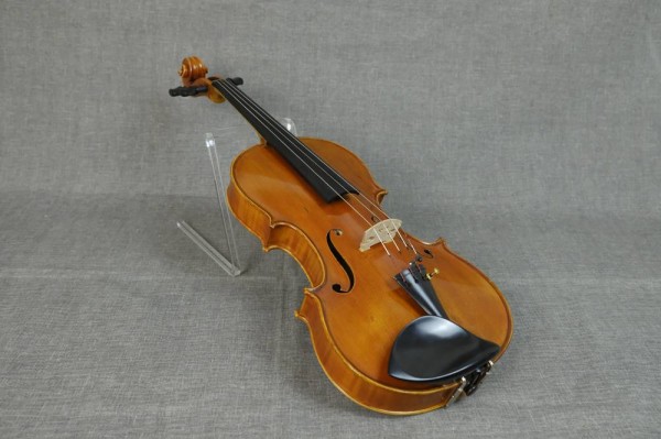 GEIGE, Antoniazzi Romeo (1862 Cremona -1925 Mailand), italienischer Geigenbauer, durch eingelegtem Brief im Korpus als 