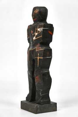 Trizma, Rastislav (geboren 1959) Krieger-Statuette, um 1980, Holz geschwärzt und bemalt.