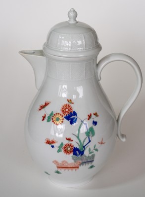 Meissen-Konvolut: allesamt florales Dekor, aus den Jahren 1924-1934, insgesamt 12 Teile: