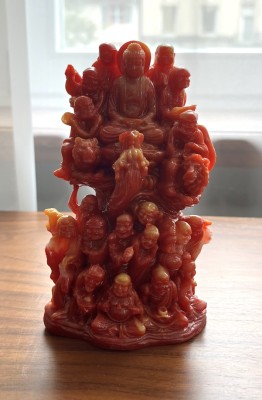 Skulptur aus roter Jade, vollplastische Darstellung, China.