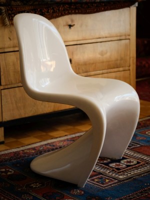 Panton Chair, Freischwinger, Kunststoff, weiß 1991.