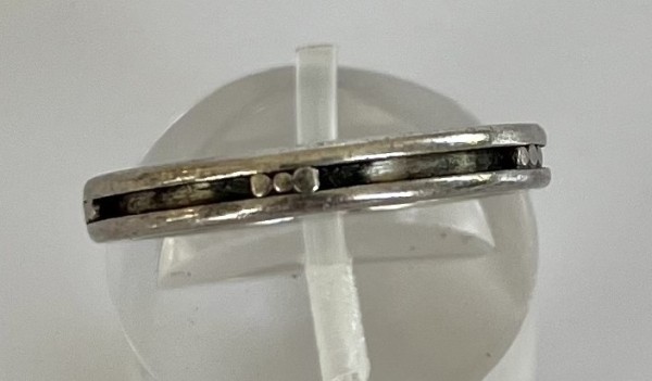 Zeitloser Ring, 925 Sterlingsilber, Größe 53, 2,5g.