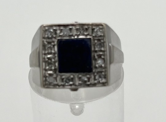 Goldring mit Lapislazuli und zwölf kleinen Diamanten, 750 Weißgold, getestet, Diamanten um 0,1ct, Größe 50.