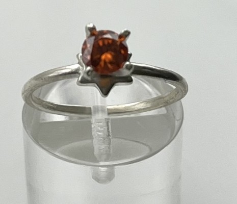 Solitär Ring, 925 Sterlingsilber, oranger Moissanit, 0,5 ct, Größe 53.