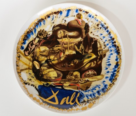 Rosenthal-Künstlerteller Salvador Dali, Durchmesser 25 cm, in Originalkarton.