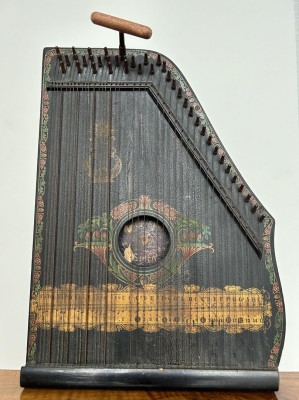 Guitarzither, Hersteller STERN, um 1900.