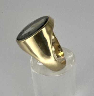 Quarz-Ring, Gelbgold 333 (punziert).