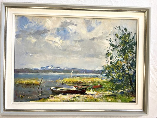 Kutzner (20. Jahrhundert) Boote am Seeufer, Acryl auf Platte.