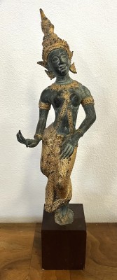 Thailändische Apsara, Tempeltänzerin, Bronzefigur.