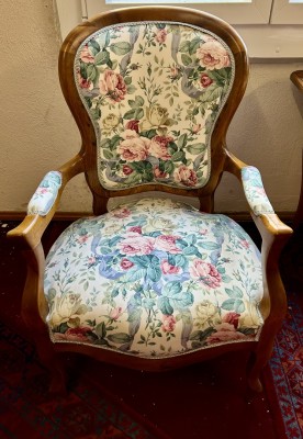 Louis Philippe Fauteuil, um 1860, Nussholz.